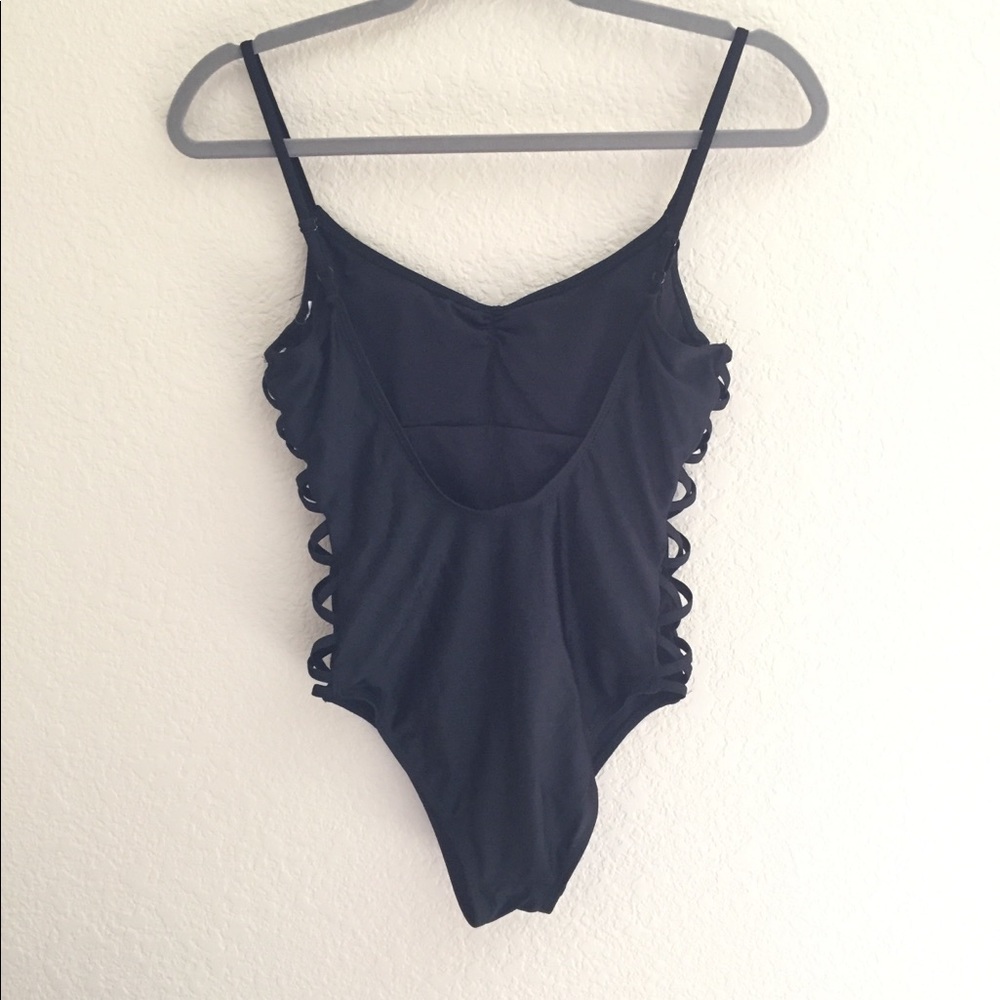 Swimsuit - Picture 2 of 3